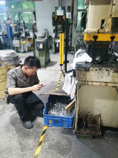 精密機械零件加工中的哪些細節(jié)是我們不能忽視的？